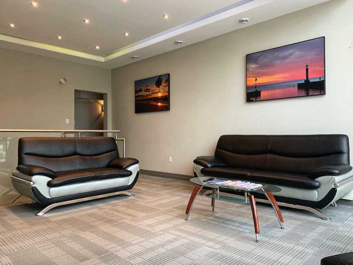 Amber Hotel Grand Bend Luaran gambar